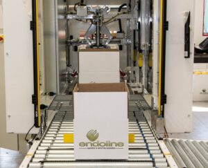 Automated packaging system with boxes